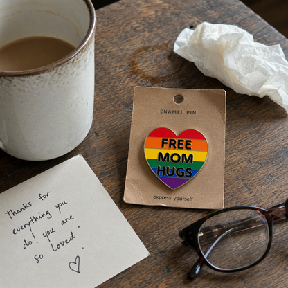 Free Mom Hugs Pin